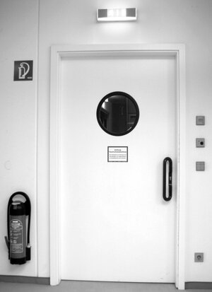 Feuerschutztüren und Brandschutztüren